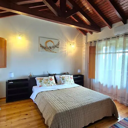 Alexander Dion House بيت للعطل *