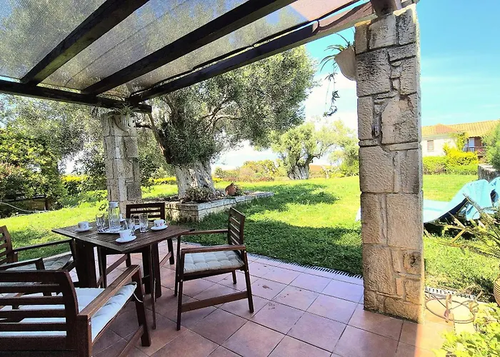 Case de vacanță Alexander Dion House *